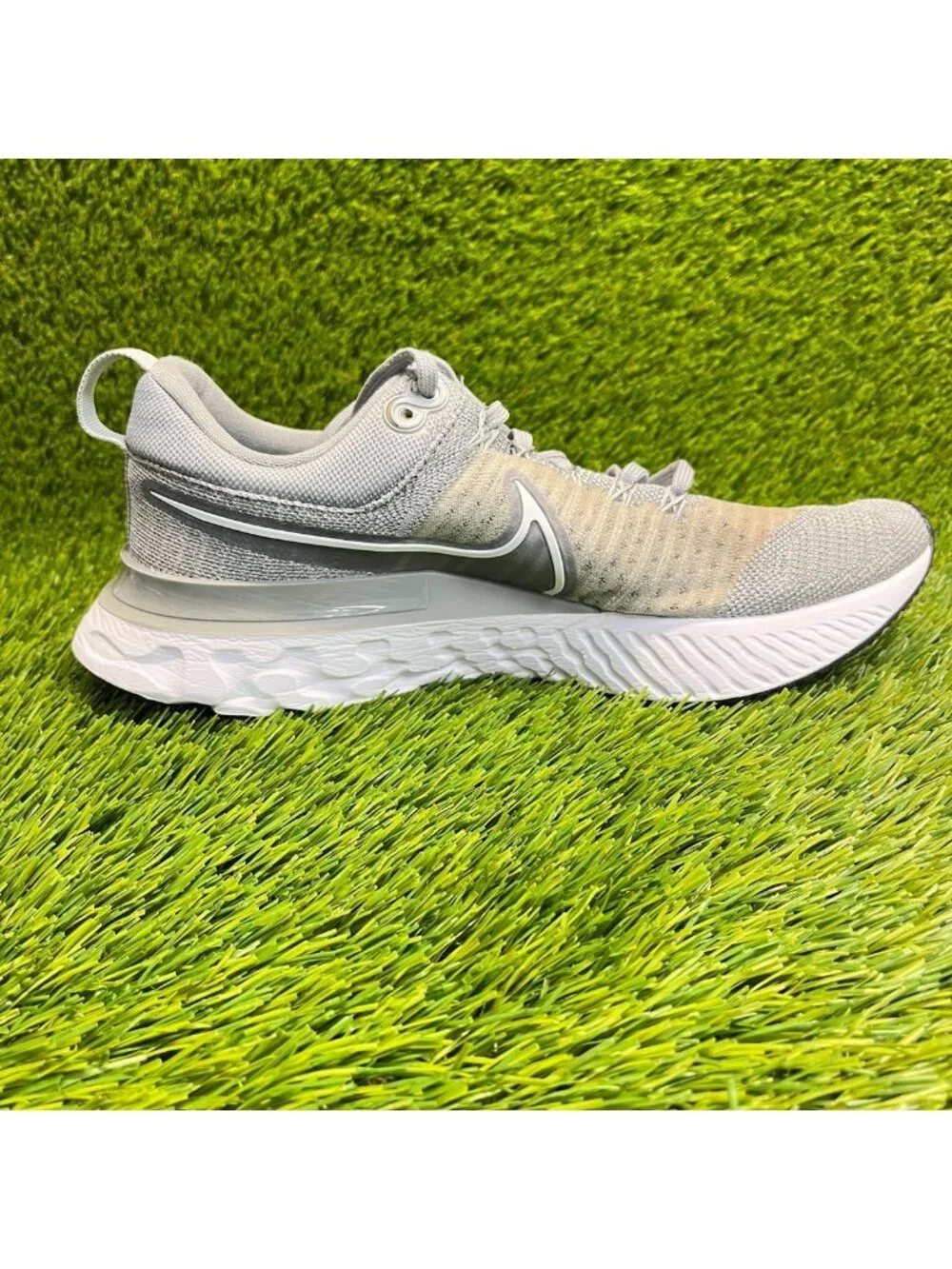 Nike React Infinity Run Flyknit 2 Womens Size 9.5 Gray Running Shoes Sneakers